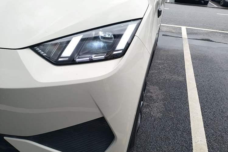 Used BYD Seagull 2025 Smart Drive Version 305 km Freedom Edition Left Front Headlight