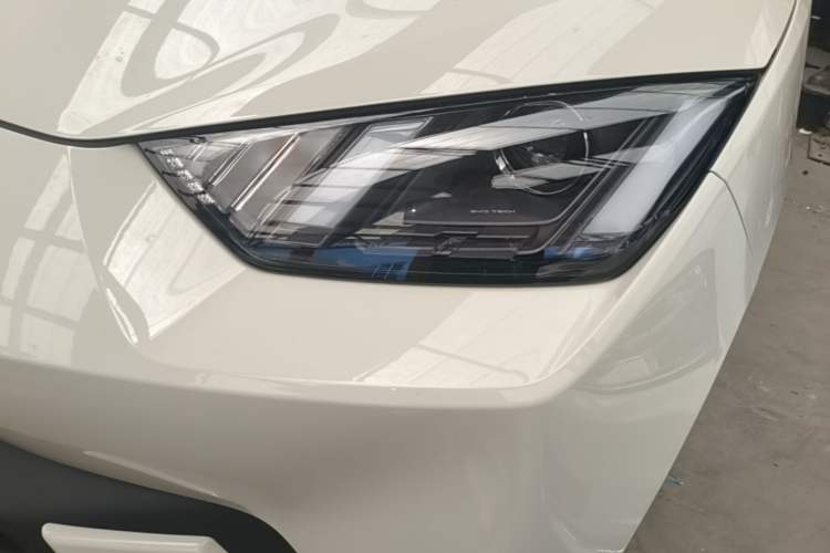 Used BYD Seagull 2025 305km Active Version Left Front Headlight