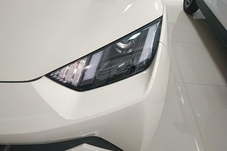 Used BYD Seagull 2025 305km Active Version Left Front Headlight