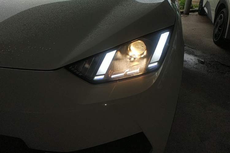 Used BYD Seagull 2025 Intelligent Driving Version 305 km Dynamic Edition Left Front Headlight