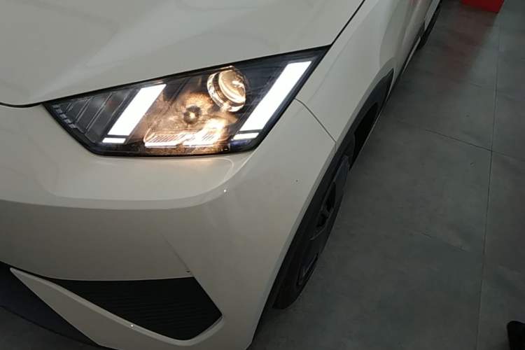 Used BYD Seagull 2025 Intelligent Driving Version 305 km Dynamic Edition Left Front Headlight