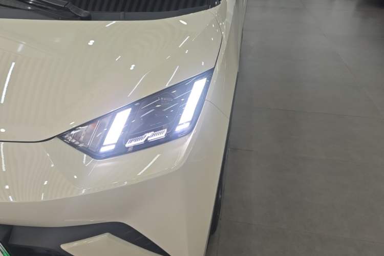 Used BYD Seagull 2025 305 km Free Version Left Front Headlight