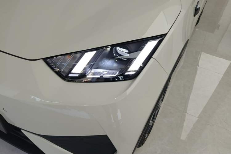 Used BYD Seagull 2025 Smart Drive Version 305 km Freedom Edition Left Front Headlight
