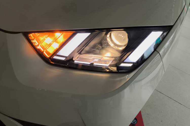 Used BYD Seagull 2025 Intelligent Driving Version 305 km Dynamic Edition Left Front Headlight