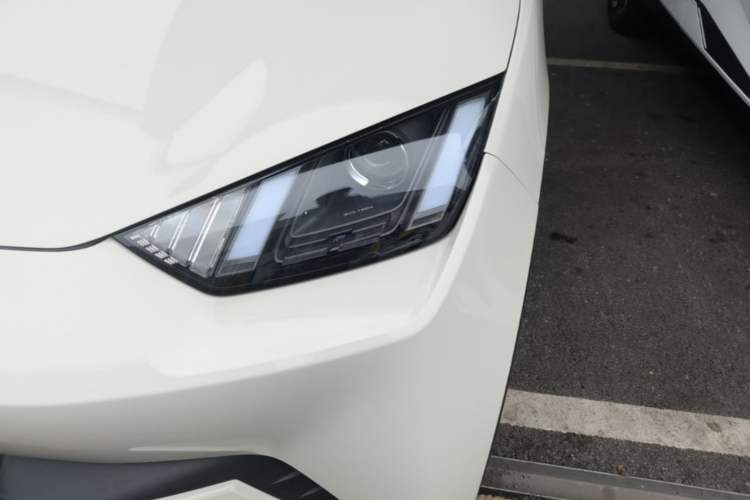 Used BYD Seagull 2025 305km Active Version Left Front Headlight