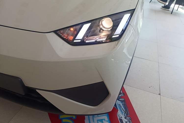 Used BYD Seagull 2025 Intelligent Driving Version 305 km Dynamic Edition Left Front Headlight