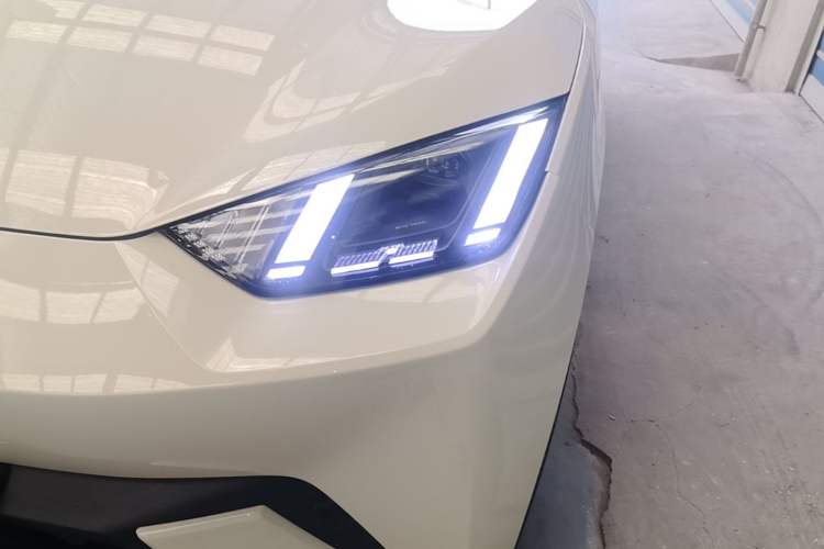 Used BYD Seagull 2025 405 km Flying Edition Left Front Headlight