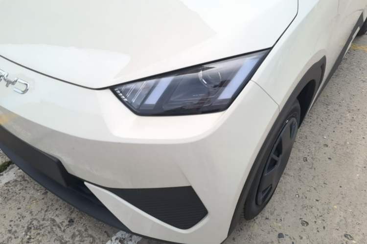 Used BYD Seagull 2025 Intelligent Driving Version 305 km Dynamic Edition Left Front Headlight