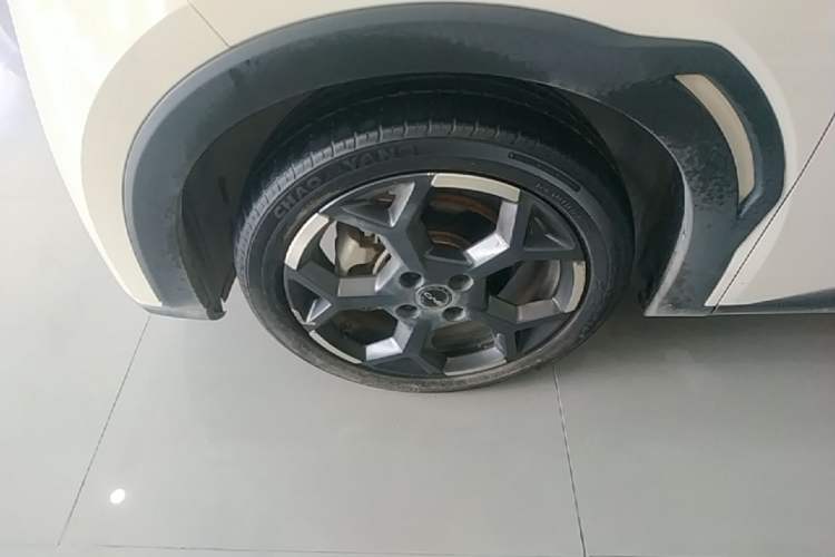 Used BYD Seagull 2025 405 km Flying Edition Left Front Wheel Hub