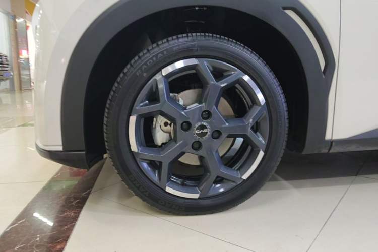 Used BYD Seagull 2025 305 km Free Version Left Front Wheel Hub