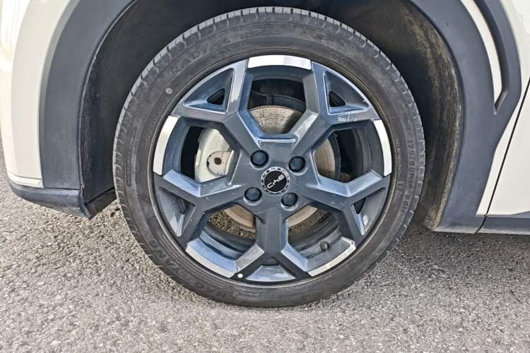 Used BYD Seagull 2025 305 km Free Version Left Front Wheel Hub
