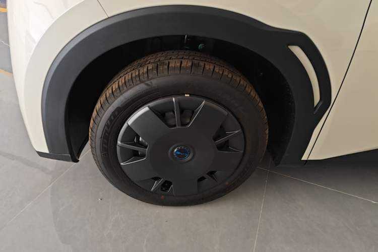 Used BYD Seagull 2025 Intelligent Driving Version 305 km Dynamic Edition Left Front Wheel Hub