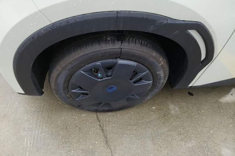 Used BYD Seagull 2025 Intelligent Driving Version 305 km Dynamic Edition Left Front Wheel Hub