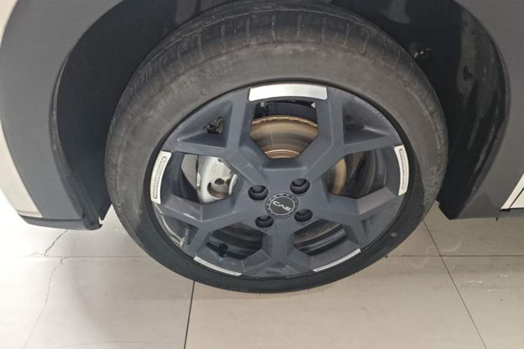 Used BYD Seagull 2025 405 km Flying Edition Left Front Wheel Hub