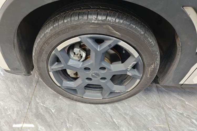 Used BYD Seagull 2025 305 km Free Version Left Front Wheel Hub