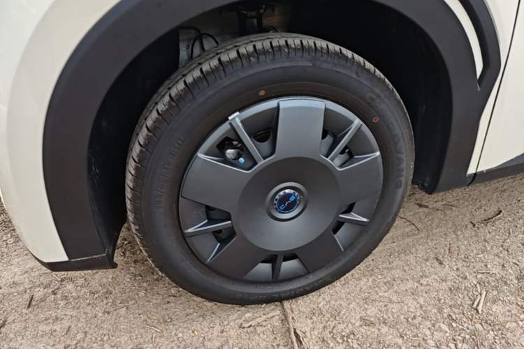 Used BYD Seagull 2025 305km Active Version Left Front Wheel Hub
