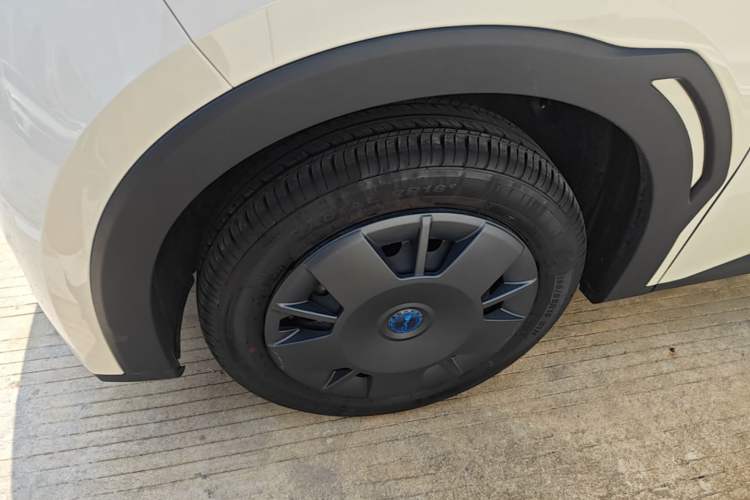 Used BYD Seagull 2025 Intelligent Driving Version 305 km Dynamic Edition Left Front Wheel Hub