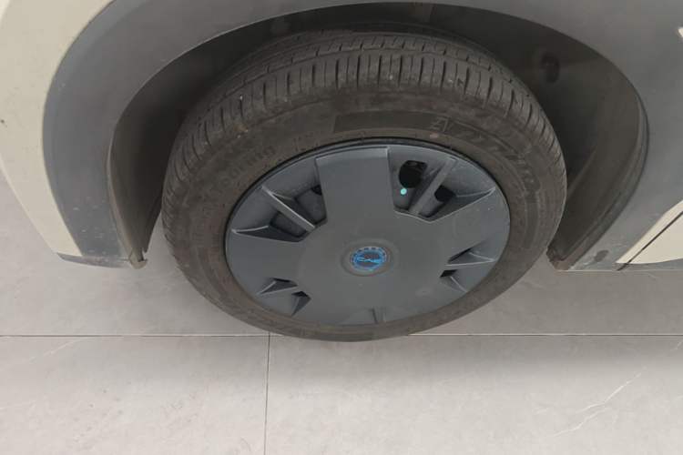 Used BYD Seagull 2025 Intelligent Driving Version 305 km Dynamic Edition Left Front Wheel Hub