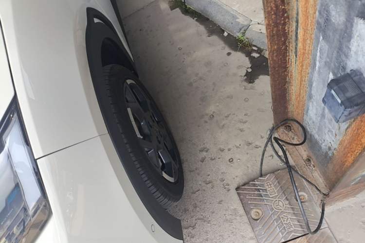 Used BYD Seagull 2025 Smart Drive Version 305 km Freedom Edition Left Front Wheel Hub