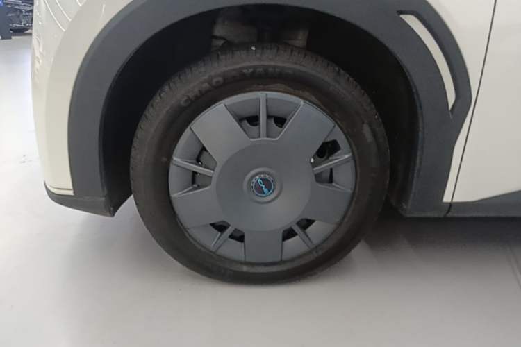 Used BYD Seagull 2025 305km Active Version Left Front Wheel Hub