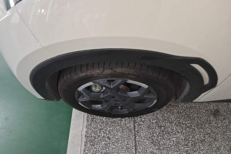 Used BYD Seagull 2025 405 km Flying Edition Left Front Wheel Hub
