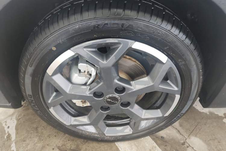 Used BYD Seagull 2025 305 km Free Version Left Front Wheel Hub