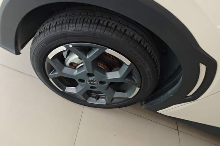 Used BYD Seagull 2025 Smart Drive Version 305 km Freedom Edition Left Front Wheel Hub