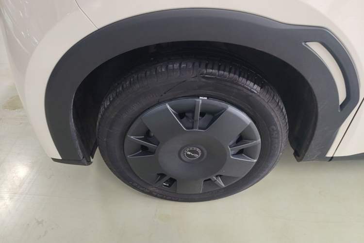 Used BYD Seagull 2025 305km Active Version Left Front Wheel Hub