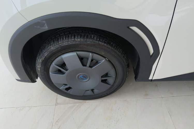 Used BYD Seagull 2025 305km Active Version Left Front Wheel Hub