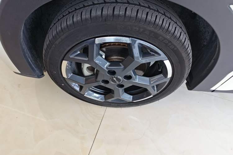 Used BYD Seagull 2025 Smart Drive Version 305 km Freedom Edition Left Front Wheel Hub