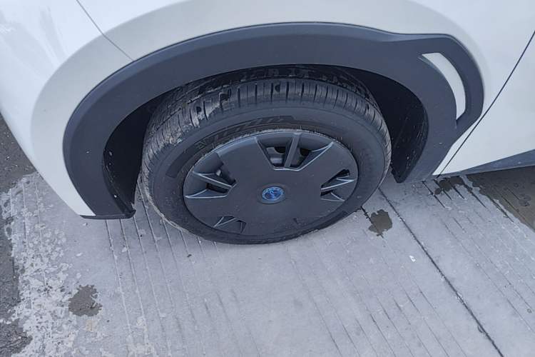 Used BYD Seagull 2025 Intelligent Driving Version 305 km Dynamic Edition Left Front Wheel Hub
