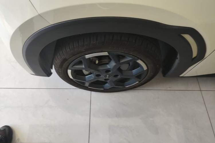 Used BYD Seagull 2025 Model Smart Drive Version 405km Free-Spirited Version Left Front Wheel Hub