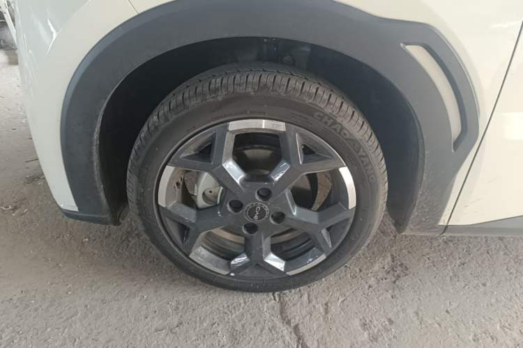 Used BYD Seagull 2025 305 km Free Version Left Front Wheel Hub