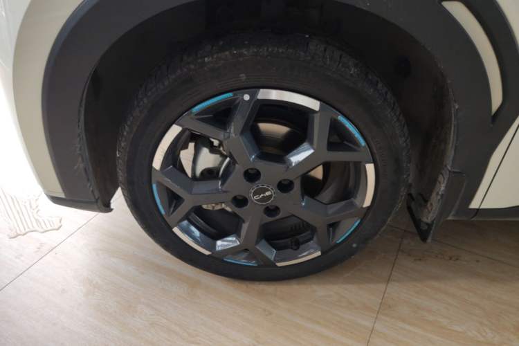 Used BYD Seagull 2025 305 km Free Version Left Front Wheel Hub