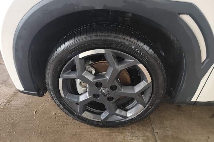 Used BYD Seagull 2025 305 km Free Version Left Front Wheel Hub