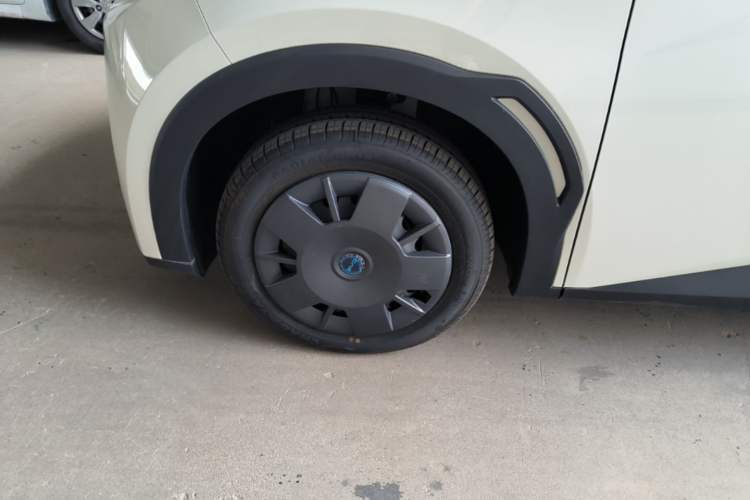 Used BYD Seagull 2025 Intelligent Driving Version 305 km Dynamic Edition Left Front Wheel Hub