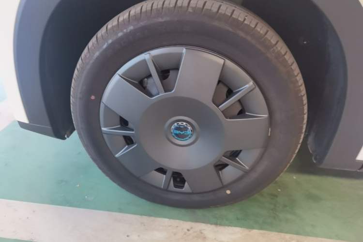 Used BYD Seagull 2025 Intelligent Driving Version 305 km Dynamic Edition Left Front Wheel Hub