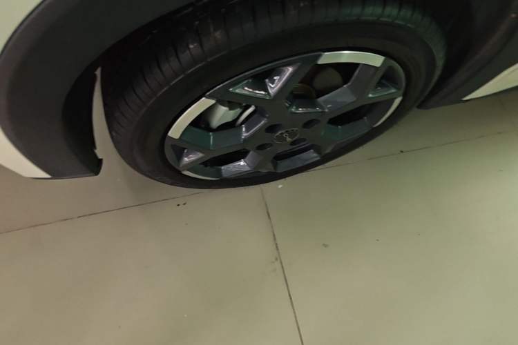 Used BYD Seagull 2025 Smart Drive Version 305 km Freedom Edition Left Front Wheel Hub