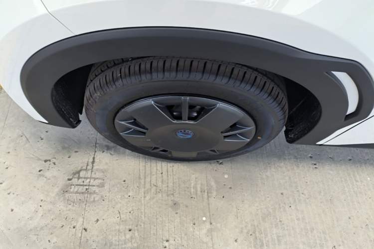 Used BYD Seagull 2025 Intelligent Driving Version 305 km Dynamic Edition Left Front Wheel Hub