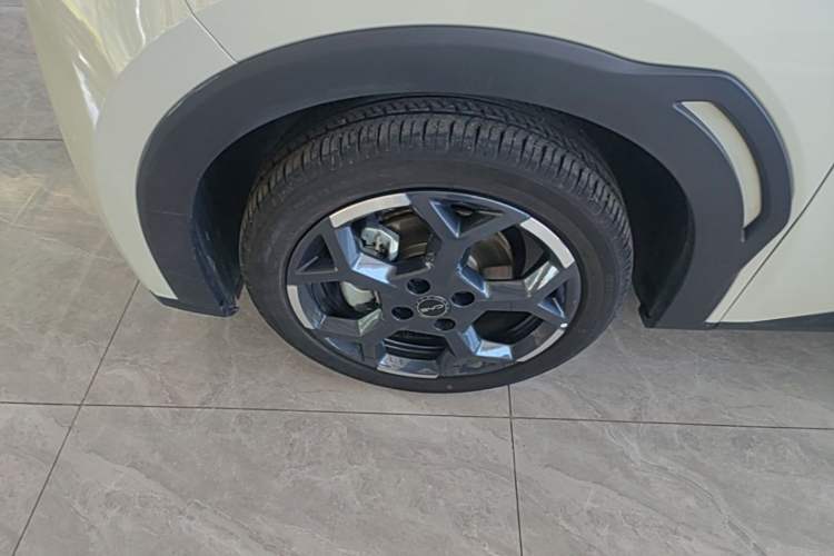Used BYD Seagull 2025 305 km Free Version Left Front Wheel Hub