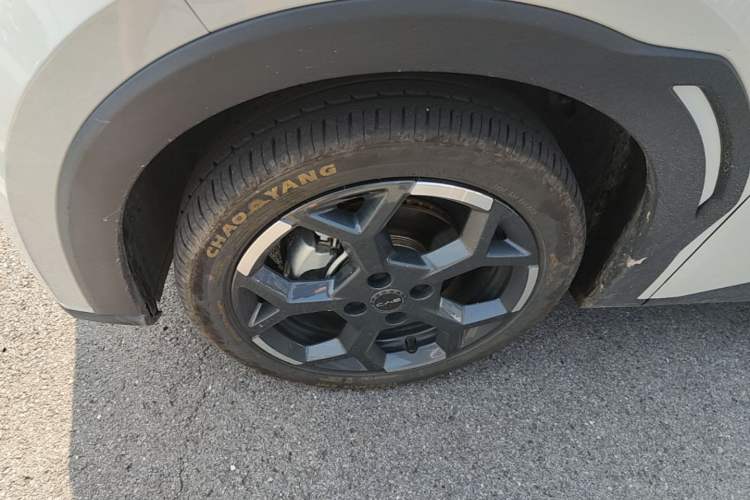 Used BYD Seagull 2025 305 km Free Version Left Front Wheel Hub
