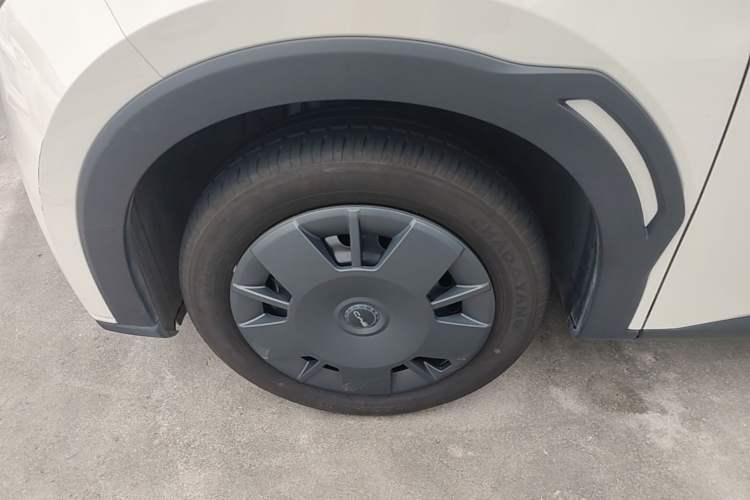 Used BYD Seagull 2025 305km Active Version Left Front Wheel Hub