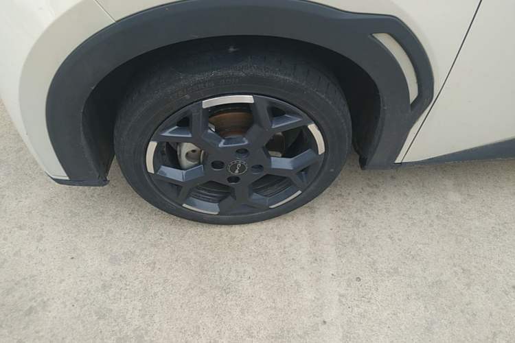 Used BYD Seagull 2025 305 km Free Version Left Front Wheel Hub