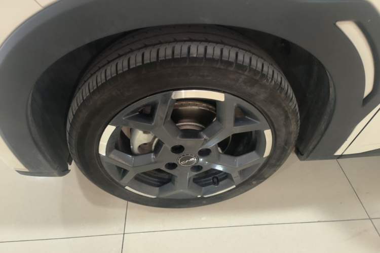Used BYD Seagull 2025 305 km Free Version Left Front Wheel Hub