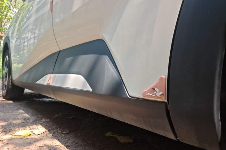 Used BYD Seagull 2025 305 km Free Version Left Side Sill