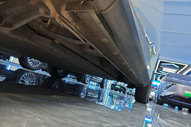Used BYD Seagull 2025 305 km Free Version Left Side Sill