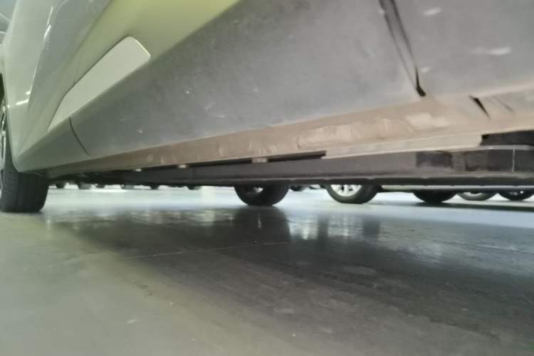 Used BYD Seagull 2025 305 km Free Version Left Side Sill