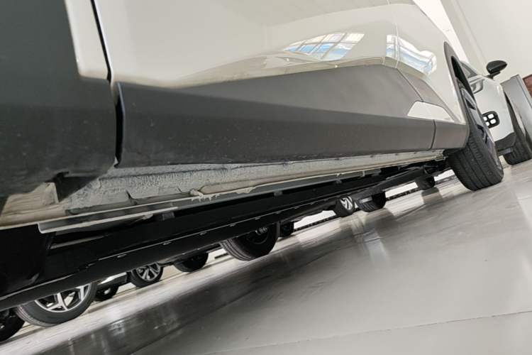 Used BYD Seagull 2025 305km Active Version Left Side Sill