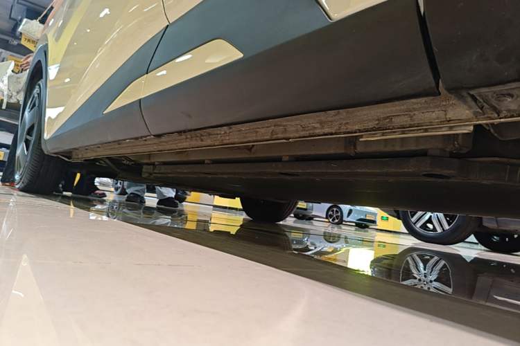 Used BYD Seagull 2025 305km Active Version Left Side Sill