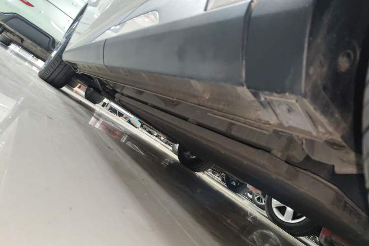 Used BYD Seagull 2025 305 km Free Version Left Side Sill